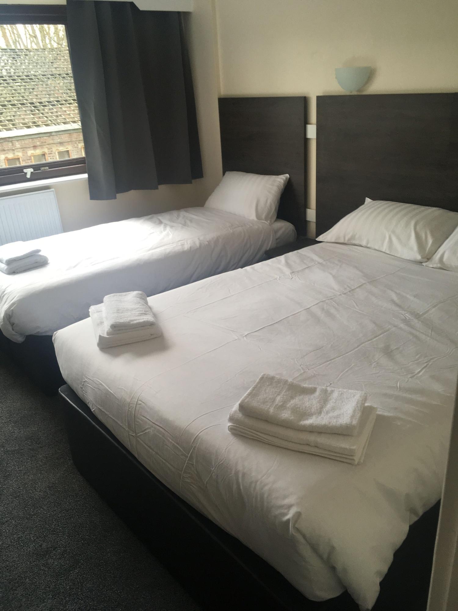 Fairways Lodge & Leisure Club Престуич Екстериор снимка