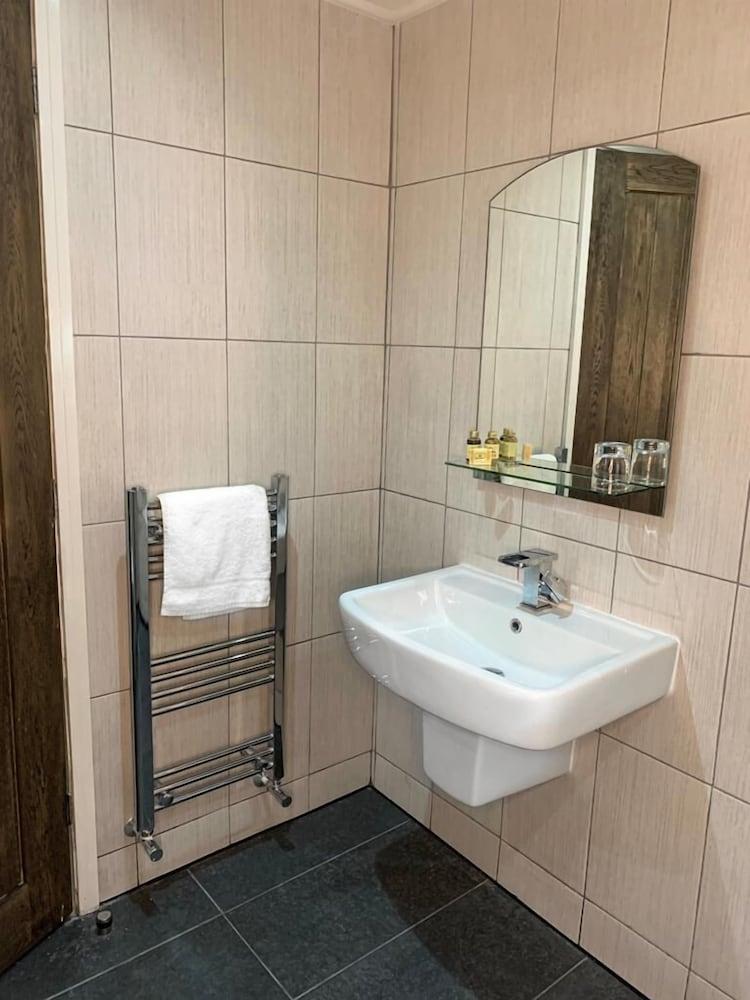 Fairways Lodge & Leisure Club Престуич Екстериор снимка